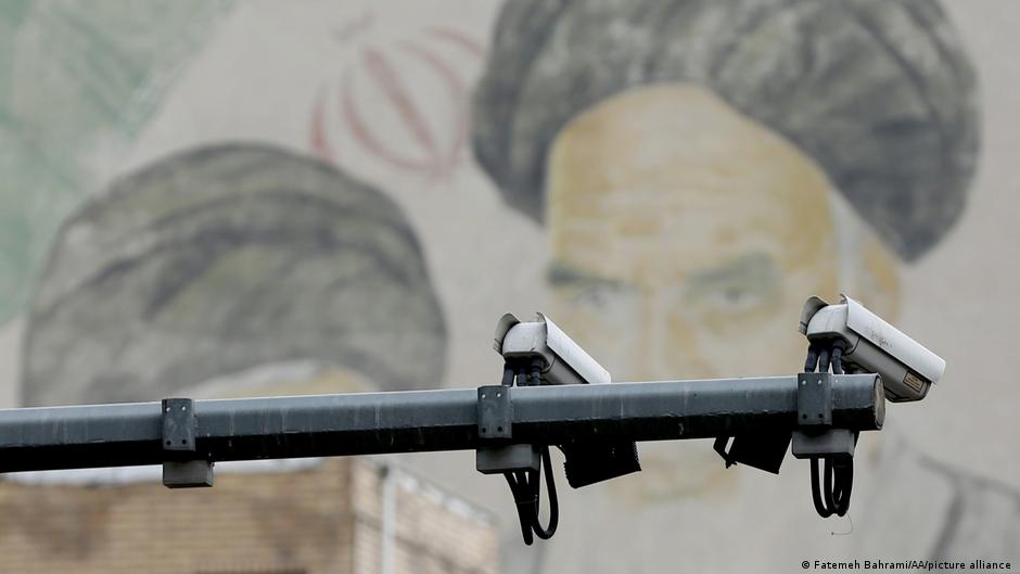 Neues-Kontrollgesetz-bedroht-Medien-und-Forschung-im-Iran