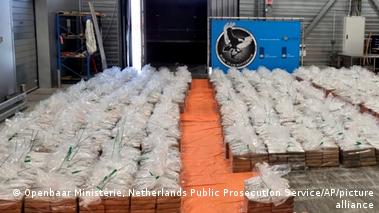 Netherlands: Cocaine seized by customs in record 8-ton haul
