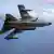 Zrakoplov Tornado u zraku, na kojem je više raketa, među ostalim i Taurus