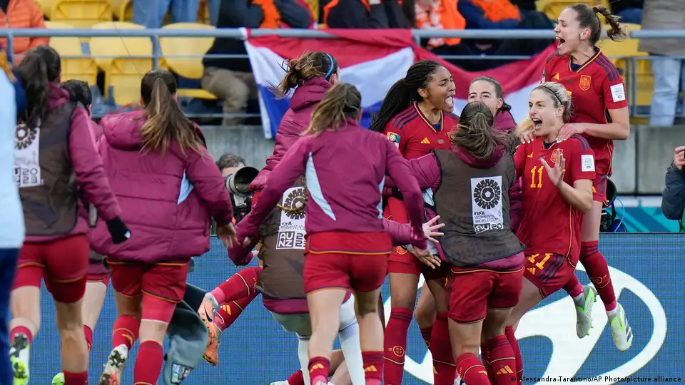 Unintended identity: a closer look at the backlash against Spanish women's  football captain Carmona being misidentified as Romani -  -  Everything about Roma in one place