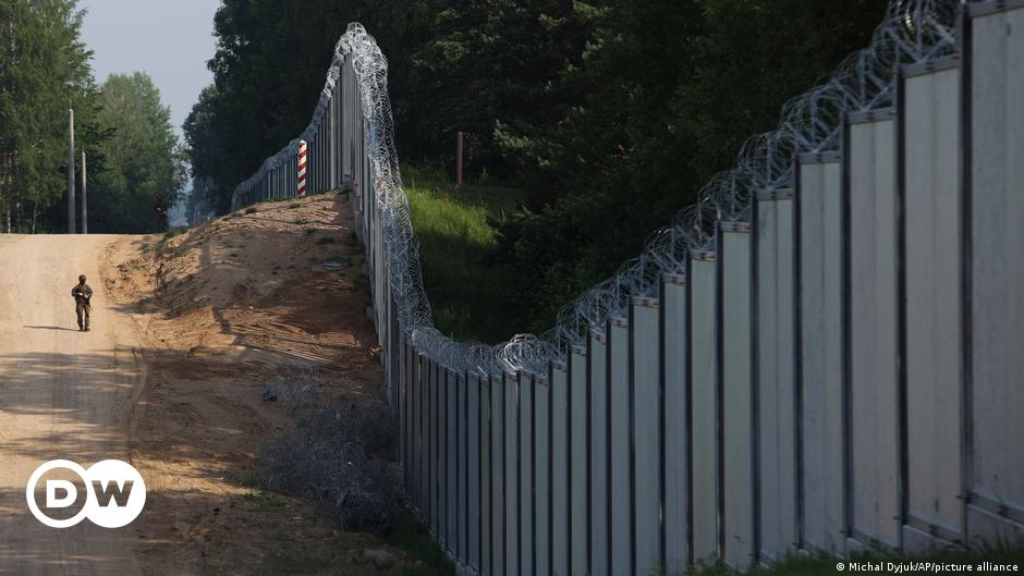 بولندا تكشف عن استفتاء حول سياسة الهجرة في الاتحاد الأوروبي – DW – 13/08/2023