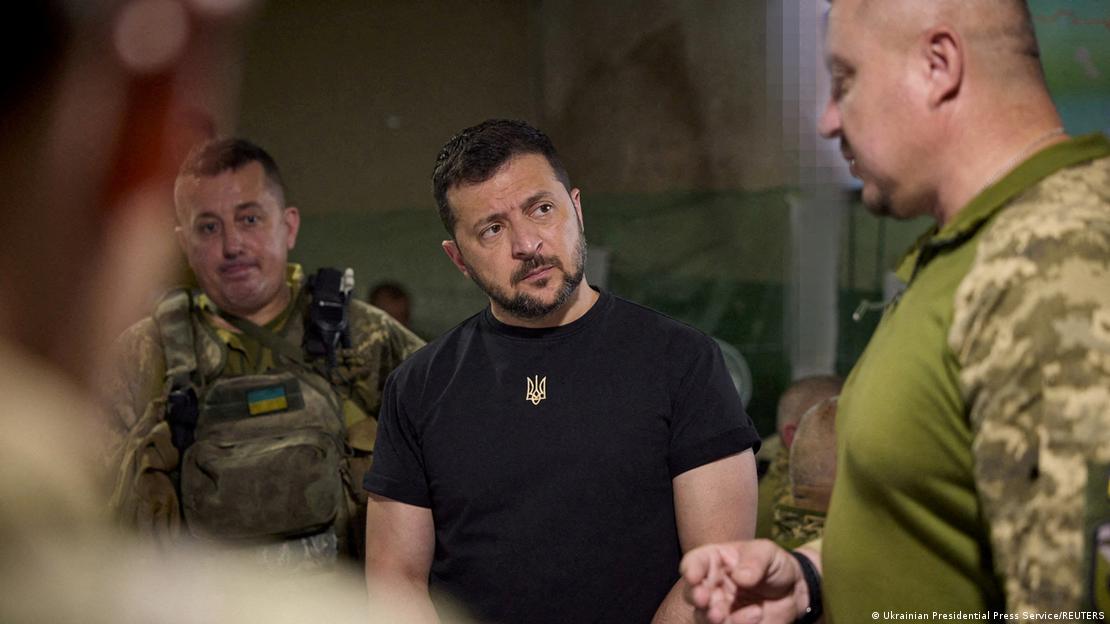 Le président ukrainien Zelensky visite les troupes dans la région de Zaporisa Le président ukrainien Zelensky visite les troupes dans la région de Zaporisa