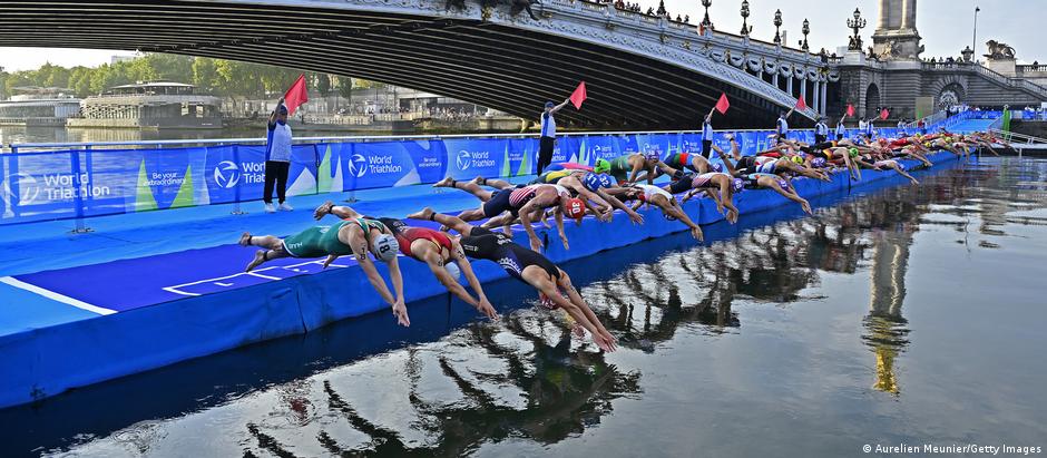 Autoridades correm para despoluir o rio Sena, para que as provas de natação ao ar livre possam ocorrer normalmente durante os Jogos Olímpicos