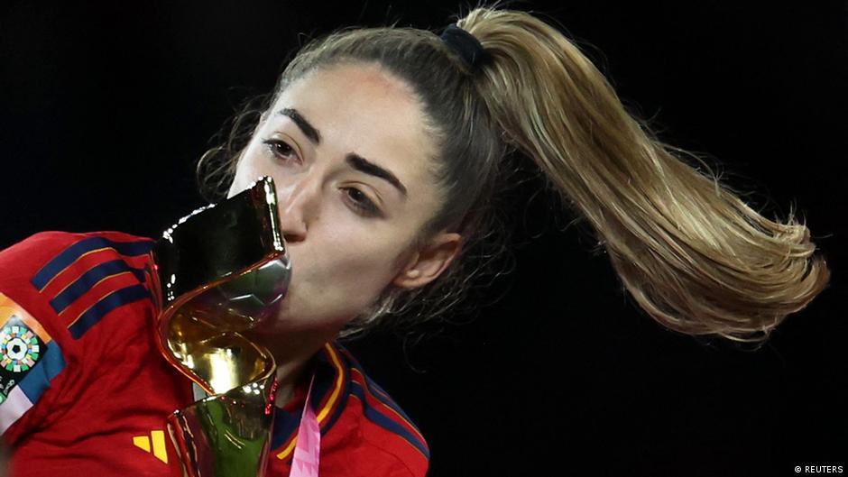 España lidera el ránking FIFA de hombres y de mujeres – DW – 18/09/2025