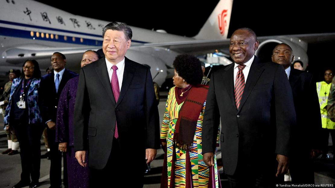 President Xi Jinping of China and his South African counterpart Cyril Ramaphosa pictured next to a plane