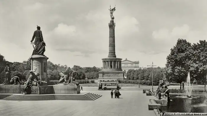 1930年，勝利紀念柱還矗立在柏林國王廣場