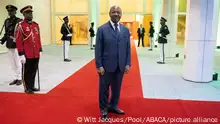 الرئيس علي بونغو قيد الإقامة الجبرية في الغابون