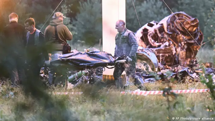瓦格纳佣兵团的首领普里戈津的私人飞机在俄罗斯坠毁（图），机上10人全部遇难，普遍认为，普里戈津也在飞机上
