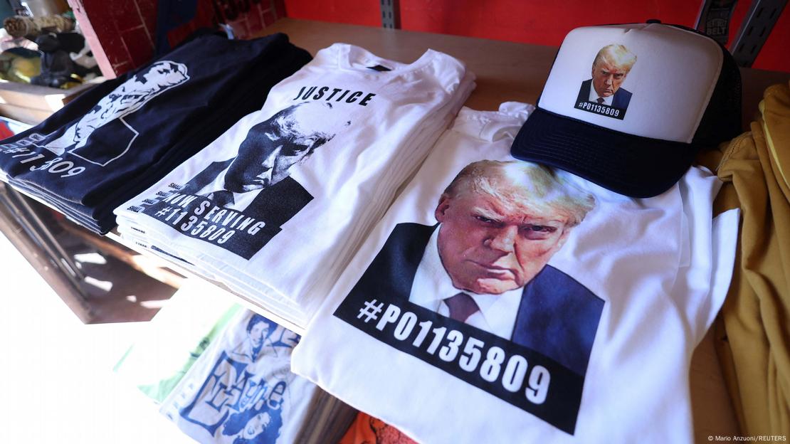 USA | Merchandise Produkte mit Mugshot Donald Trump