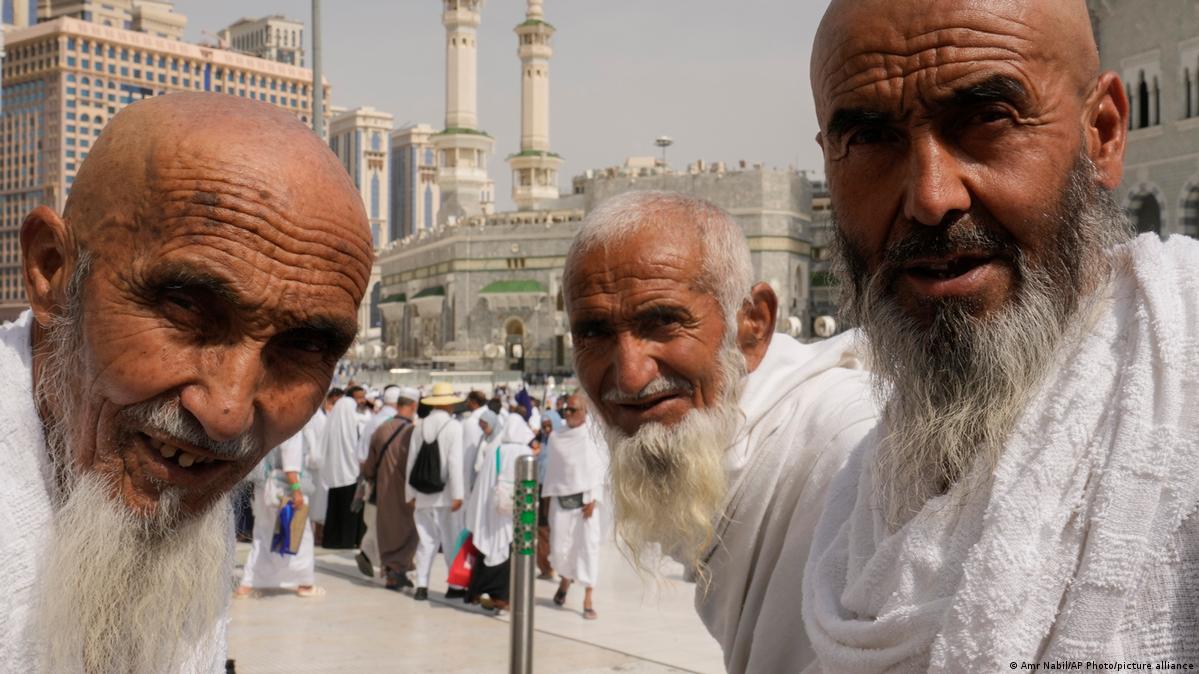 Hajj 2024 Saudi Arabia braces for extreme heat DW 06/11/2024