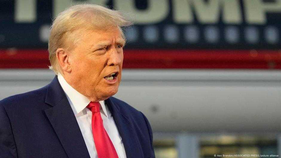 Trump planea comparecer el lunes en juicio civil por fraude