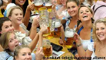 مهرجان أكتوبر فيست الشهير ينطلق في ألمانيا