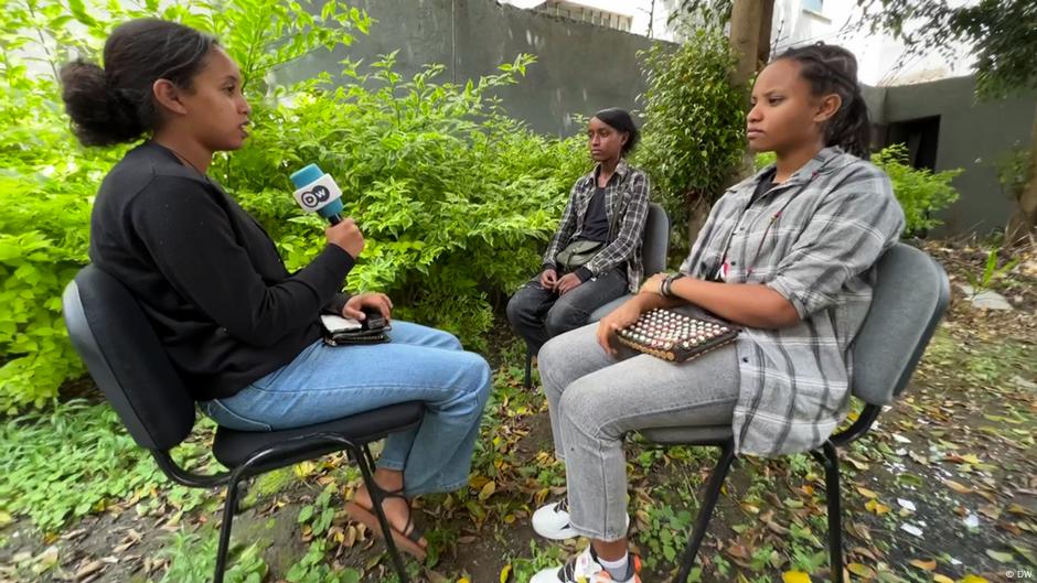 ዝምታ ሰባሪ አዳጊ ሴቶች: ባህሎቻችን በአዳጊ ሴቶች አይን
