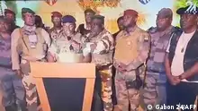 ضباط بالجيش الغابوني يعلنون استيلاءهم على السلطة