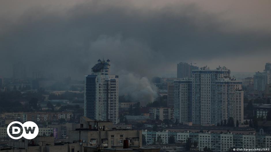 Ukraine aktuell: Angriff in Kiew, Drohnenattacke in Russland
Top-Thema
Weitere Themen