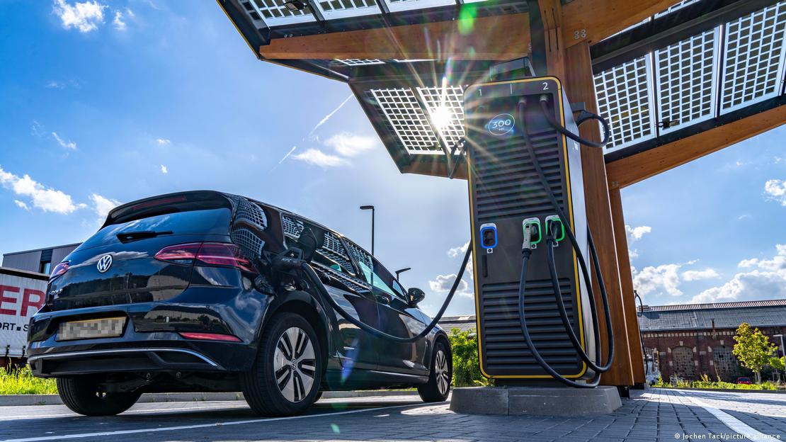 Estação de carregamento rápido para veículos elétricos
