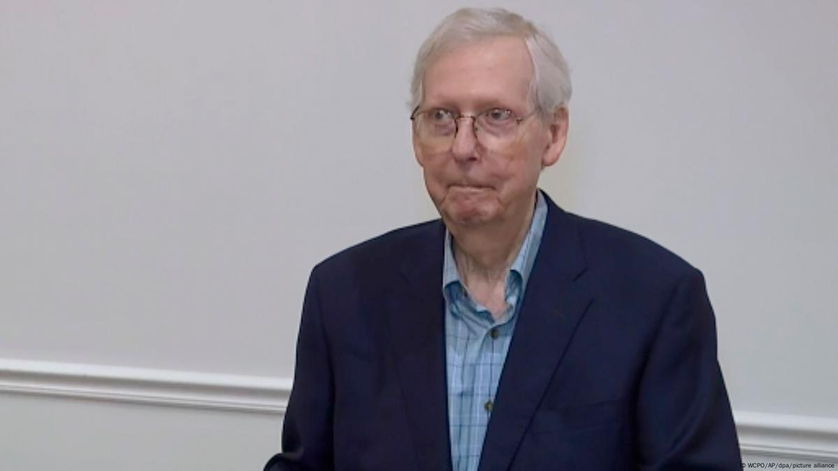 Mitch McConnell: Senate Republican leader freezes up again – DW – 08/31 ...