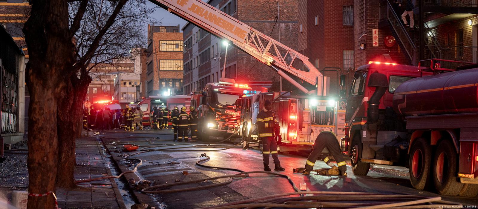 edificio del departamento de bomberos