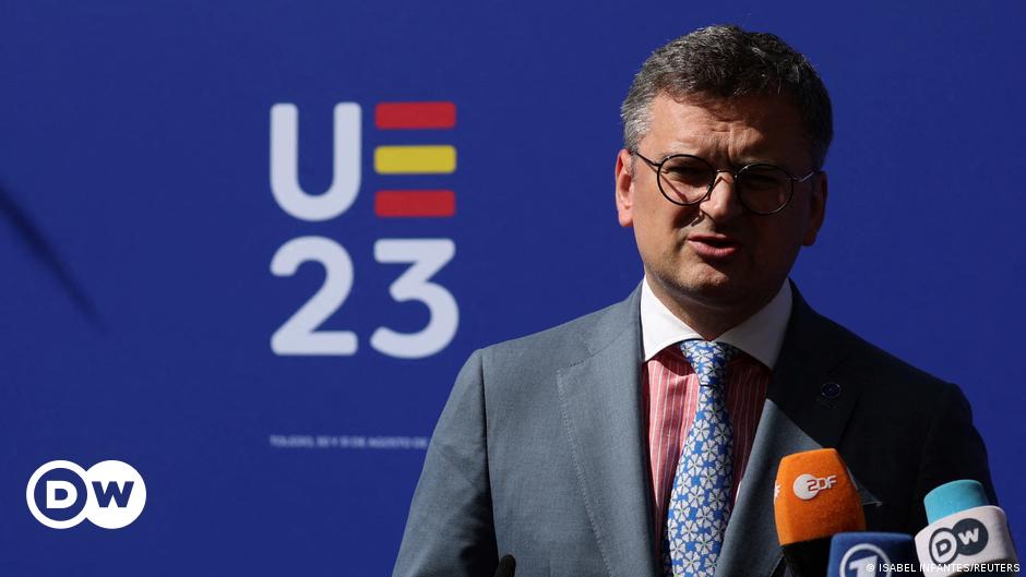 Ukraine aktuell: Ukraine bittet EU um zusätzliche Waffen
Top-Thema
Weitere Themen