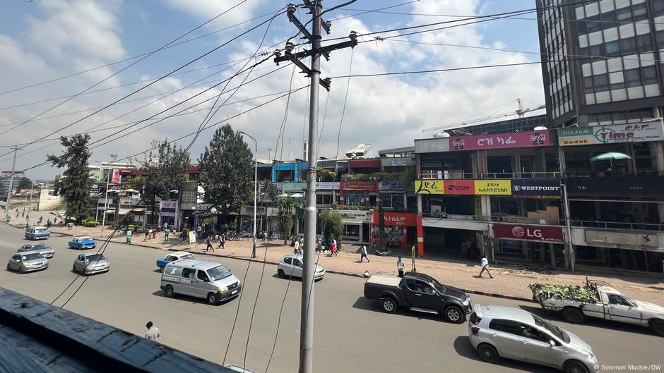 የአዲስ አበባ የፒያሳው የአራዳ ሕንፃ ሱቆች መፍረስ