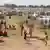 لاجئون سودانيون فروا من الصراع في السودان، مخيم زابوت للاجئين في جوز بيضا، تشاد، أرشيف (01.07.2023).