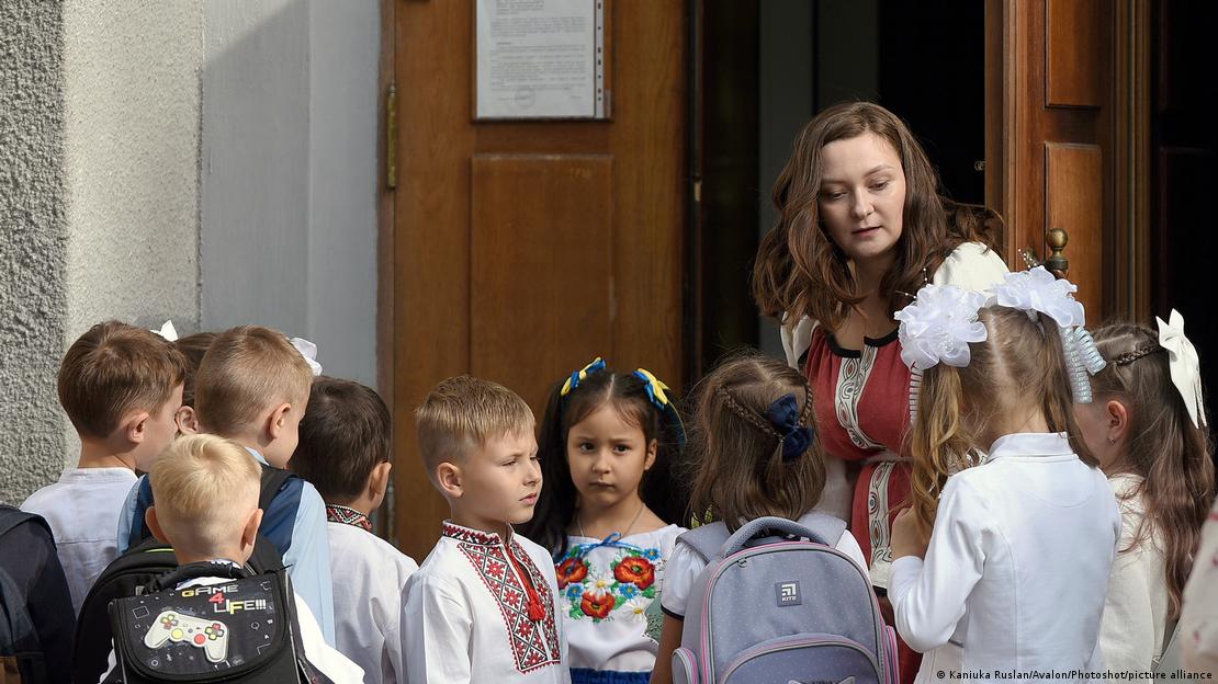 Деца в киевско училище