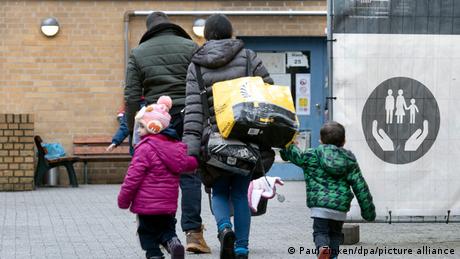 Η Γερμανία αλλάζει ρότα στο μεταναστευτικό