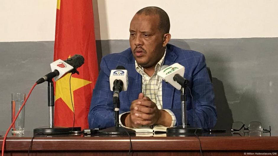 የፌዴራል መንግስት የአማራ ታጣቂዎችን «ከምዕራብ ትግራይ» ለማስወጣት መግባባት ላይ ተደርሷል፤ አቶ ጌታቸው ረዳ የፌዴራል መንግስት የአማራ ታጣቂዎችን «ከምዕራብ ትግራይ» ለማስወጣት መግባባት ላይ ተደርሷል፤ አቶ ጌታቸው ረዳ