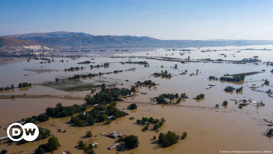 Floods in Greece: Death toll rises to 10