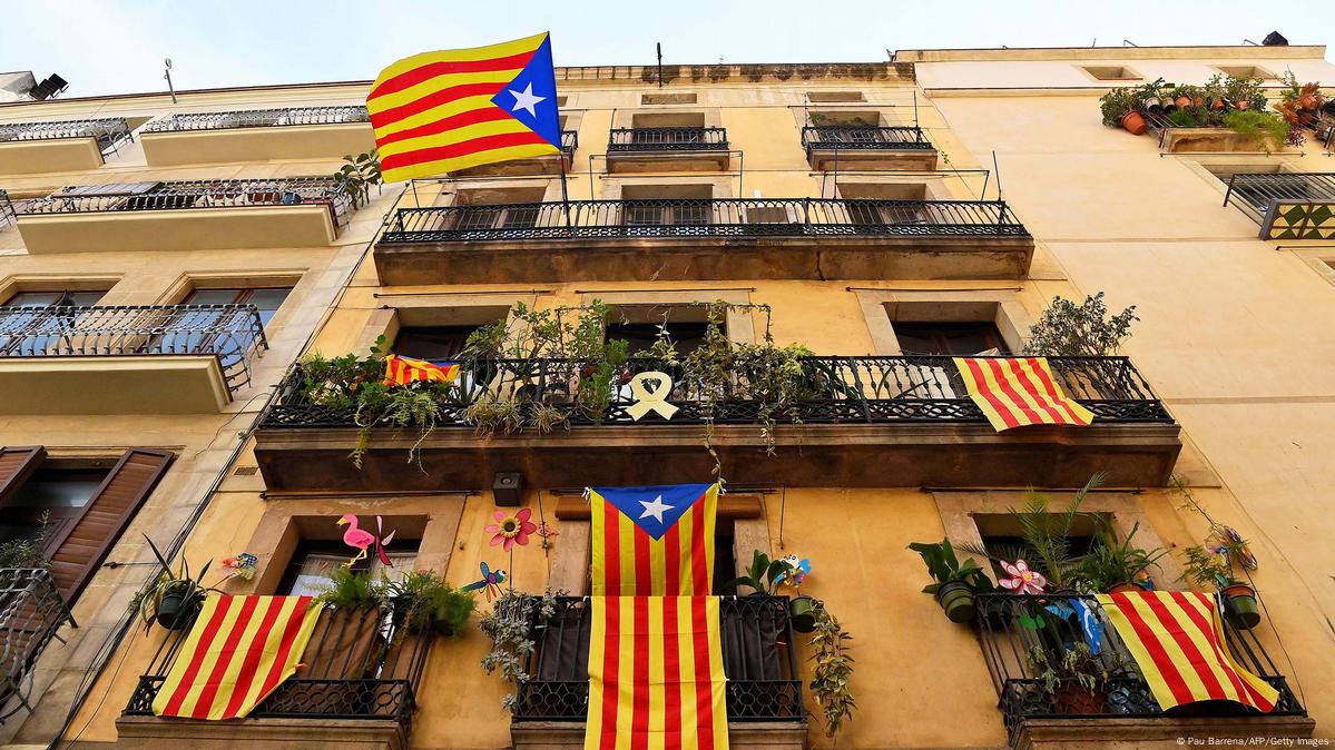 Flag Spanish-Catalan heart