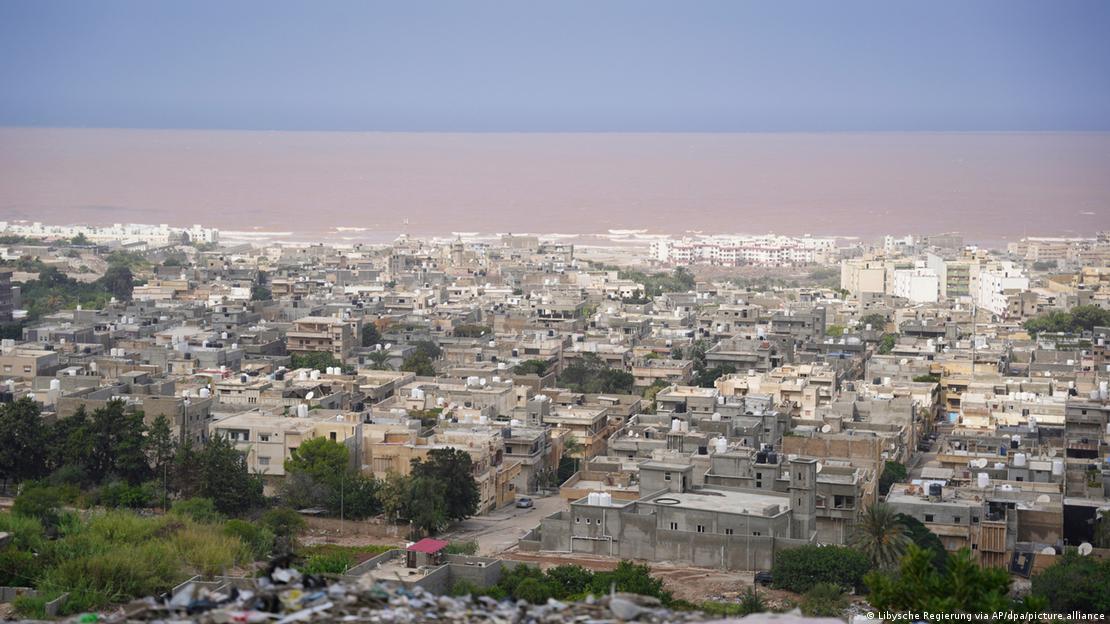 Imagen de la ciudad costera de Derna tras el paso del ciclón Daniel