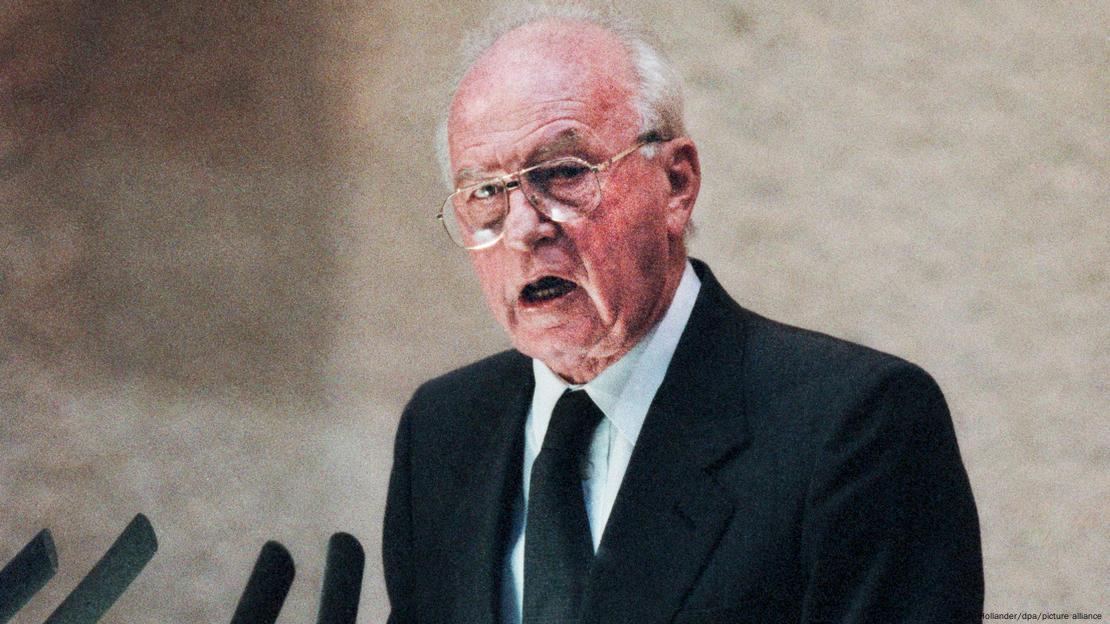 Бившият израелски премиер Ицхак Рабин Бившият израелски премиер Ицхак Рабин