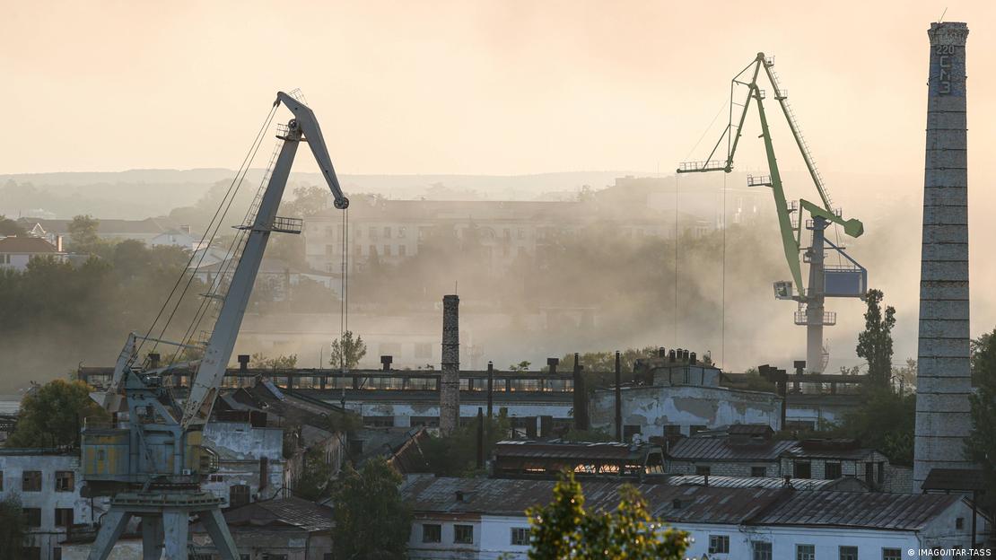 Sevastopol, Krime, tym i ngritur nga goditja me raketa