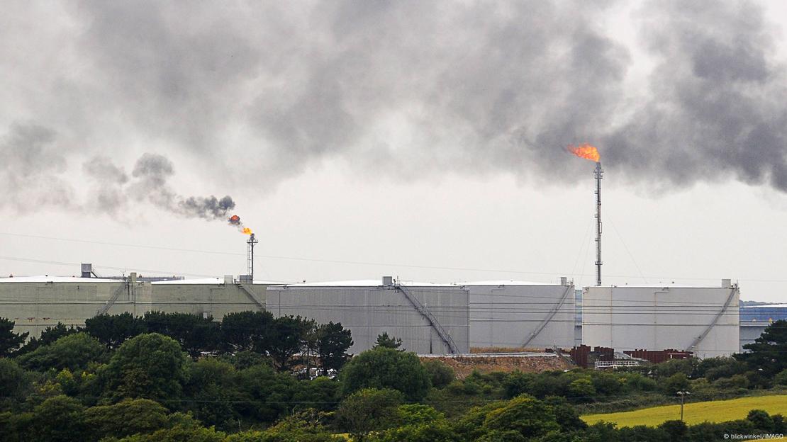 Oil refinery in the UK