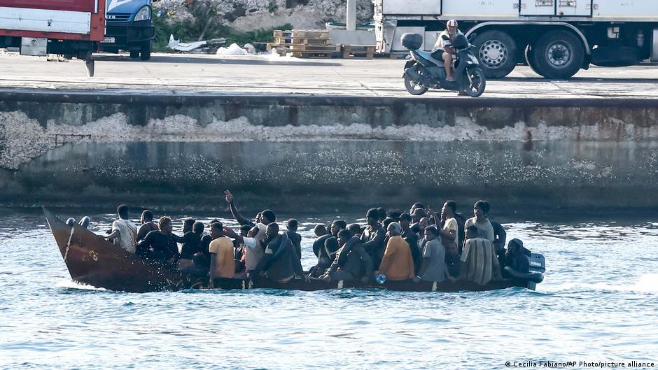Migration as a weapon: Is Tunisia blackmailing the EU? – DW – 09/20/2023 - Vimarsana News