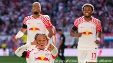 بوندسليغا- لايبزيغ يطارد ثنائي الصدارة ودورتموند يعود للانتصارات