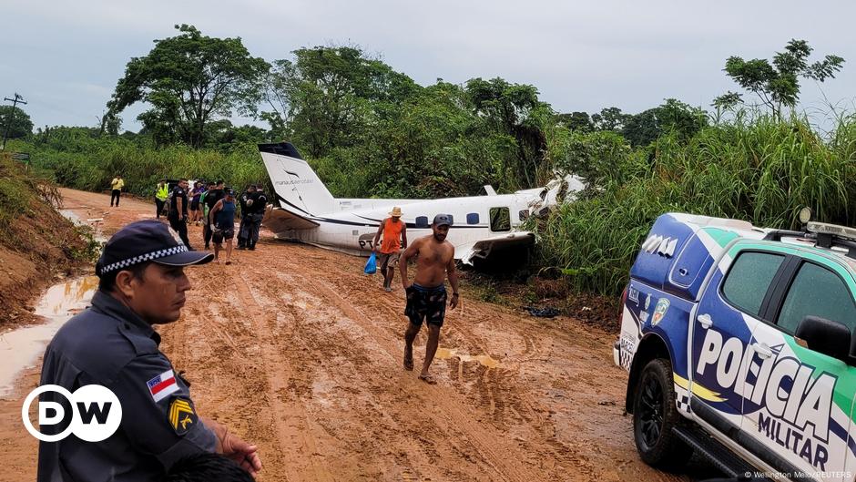 Brazil Plane crashes in Amazon rainforest, 14 dead News Headlines