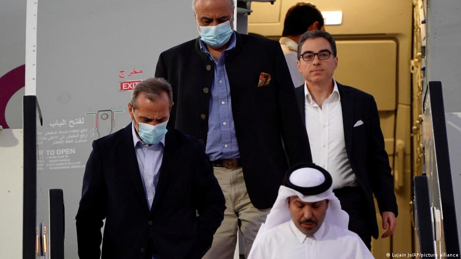 Iran, US carry out prisoner swap deal – DW – 09/18/2023