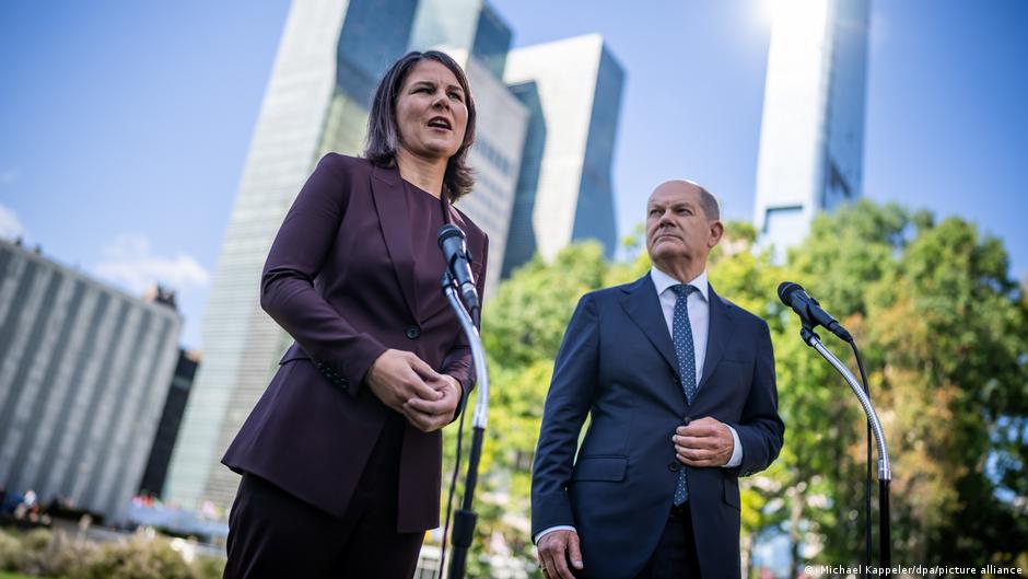 Septembar 2023. - sedište UN u Njujorku: bivša ministarka spoljnih poslova Analena Berbok (Zeleni) i bivši kancelar Olaf Šolc (SPD) nisu uvek bili saglasni oko spoljne politike Nemačke