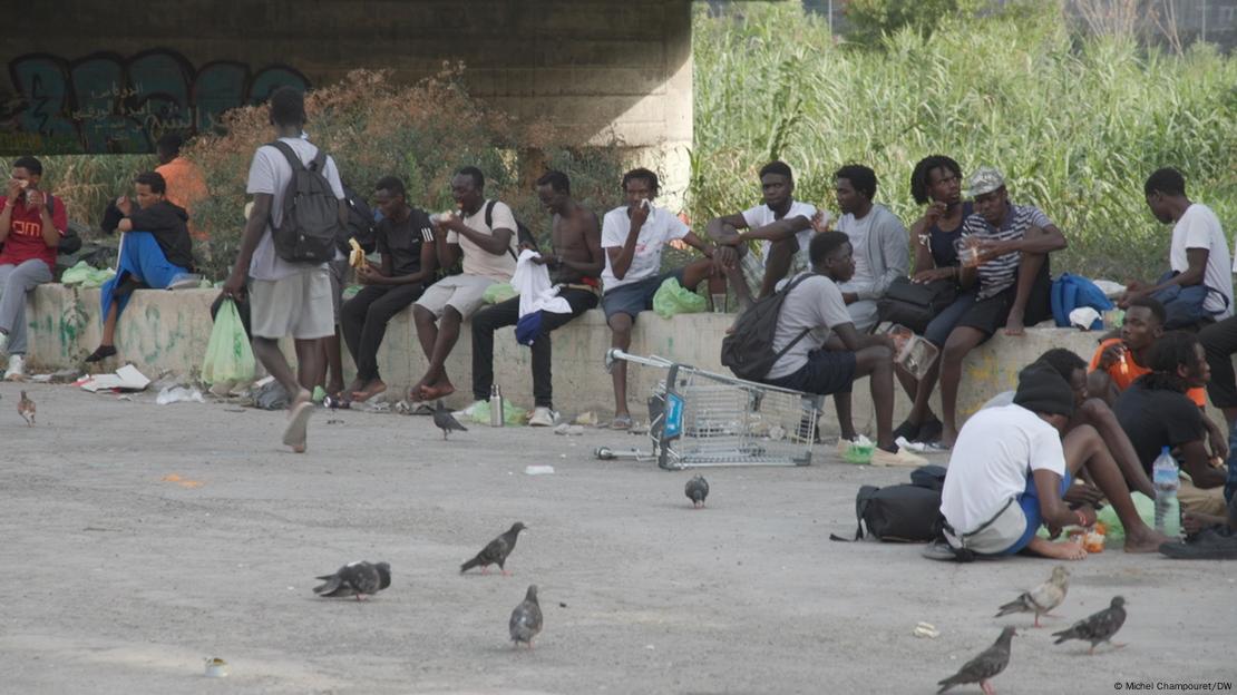 Refugjatë italianë në Ventimilia - Italia do fonde nga BE për të përballuar fluksin e refugjatëve