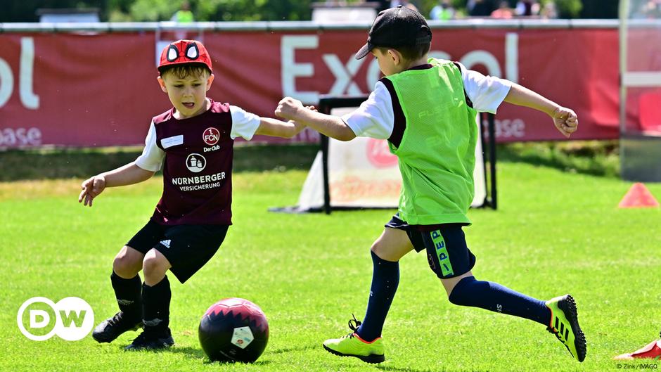 DFB-Reform: Fehlt Der Leistungsgedanke Im Nachwuchsfußball? – DW – 21. ...