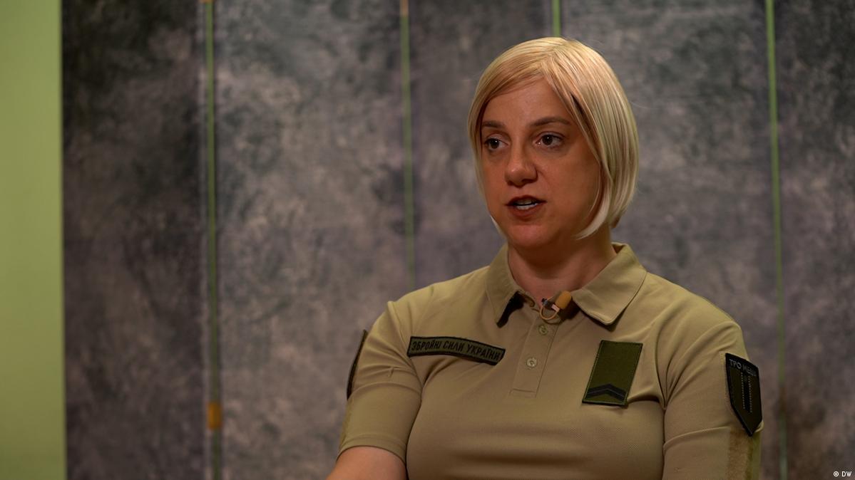 Ota qiziga karta oyinida yutqazdi