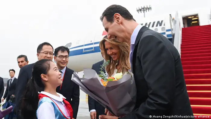 叙利亚总统巴沙尔·阿萨德和夫人9月21日乘坐中国国际航空公司飞机抵达杭州