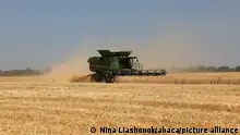 23/06/2023 *** A combine harvester is seen in the field during the harvest season, Odesa Region, southern Ukraine, June 23, 2023. Photo by Nina Liashonok/Ukrinform/ABACAPRESS.COM