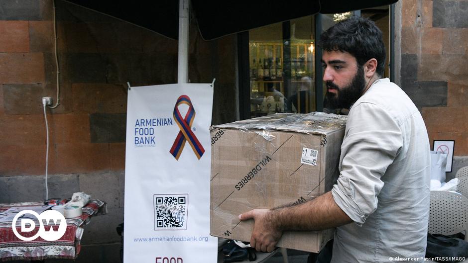 Nagorno-Karbakh: Azerbaijan sends humanitarian aid
