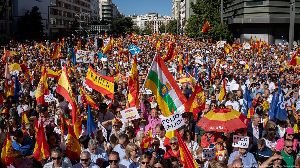 Large protests against Catalan amnesty deal in Madrid after PM sworn in, Politics News