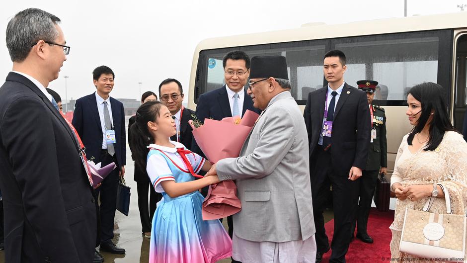 尼泊爾總理普拉昌達到訪中國一周