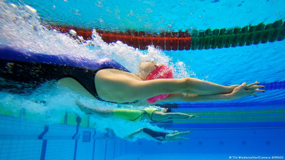 在柏林舉辦的游泳世界杯上將首次出現一個開放的競賽類別，讓跨性別運動員可以參加