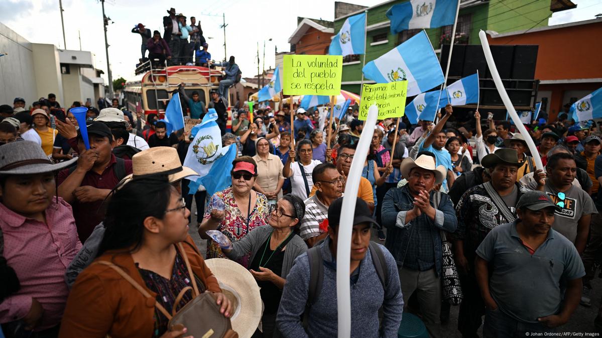 Guatemala crecen los bloqueos en cuarto día de protestas DW 06/10/2023