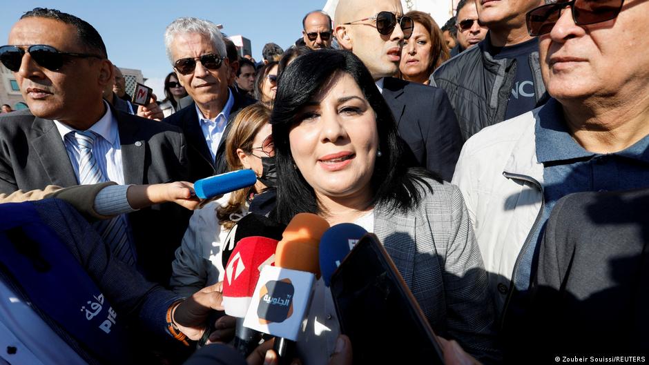 Tunisia arrests opposition figure as crackdown escalates – DW – 10/04/2023 - Vimarsana News